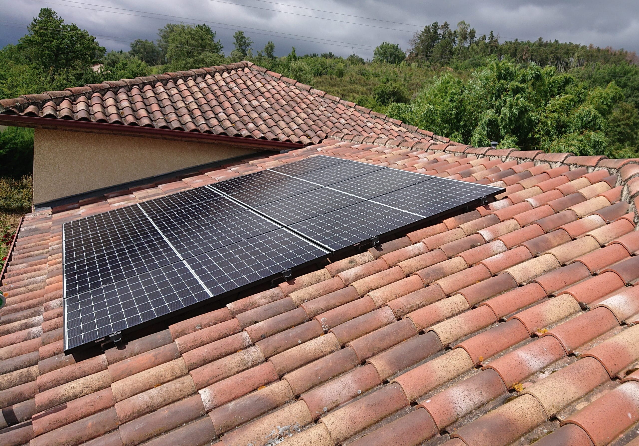 toiture avec installation photovoltaïque