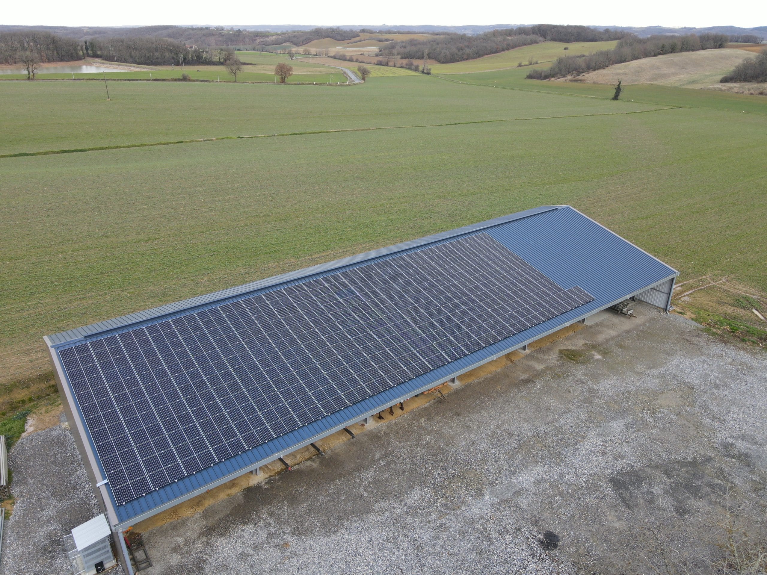 installation photovoltaïque sur bâtiment agricole