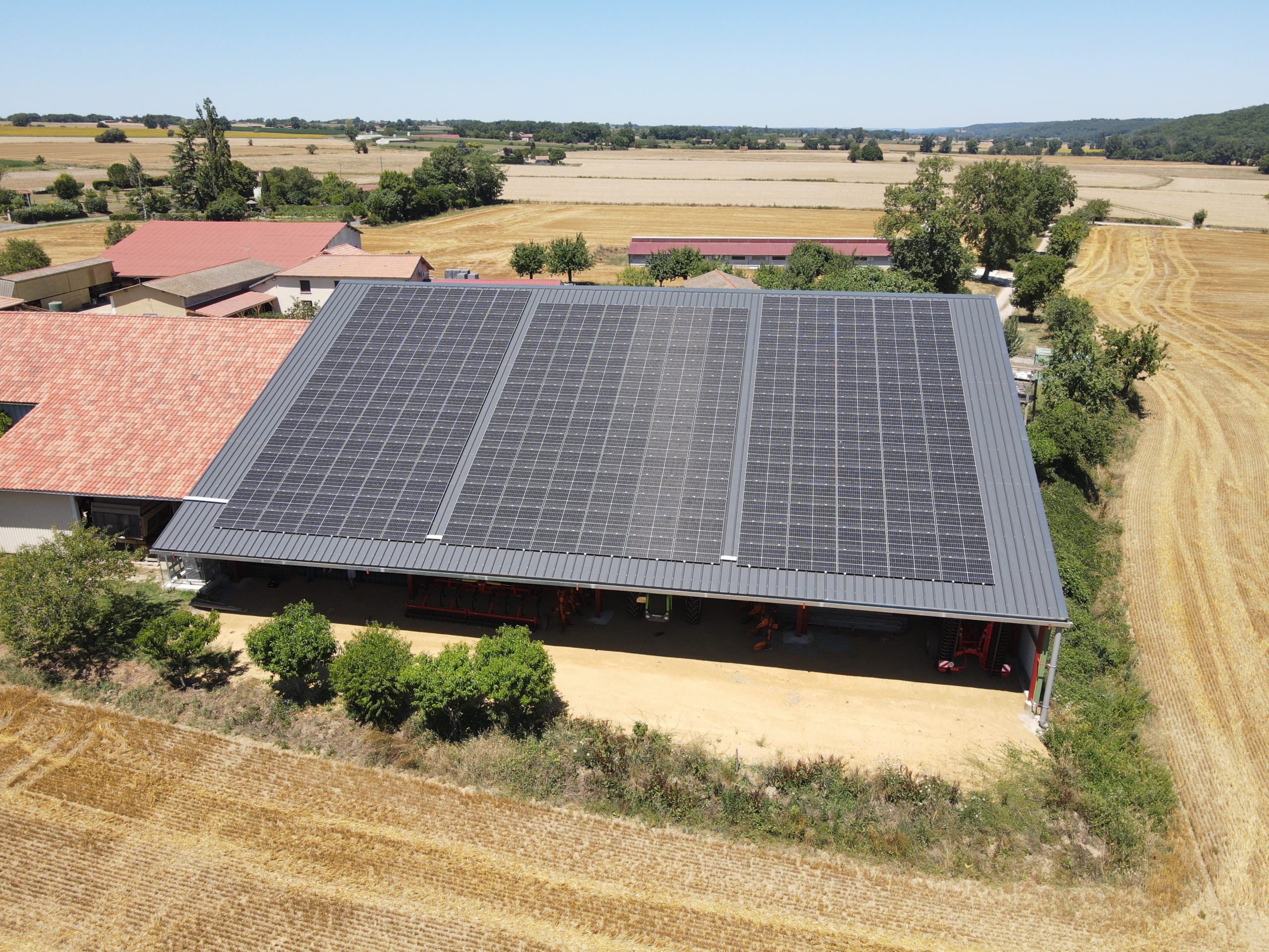 installation photovoltaïque sur bâtiment agricole