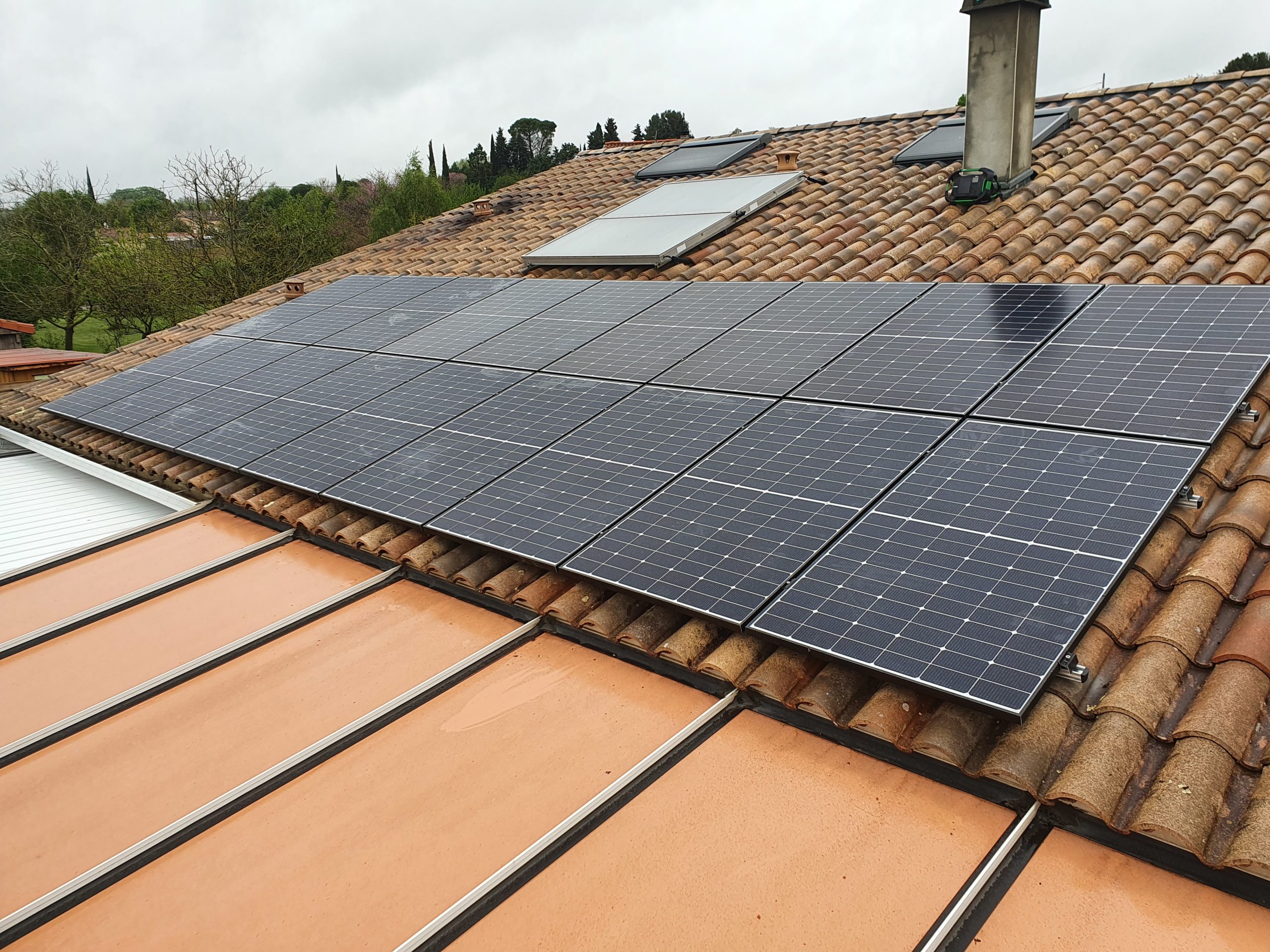 Installation photovoltaïque 6 kWc Toiture avec panneaux solaires 6 kWc