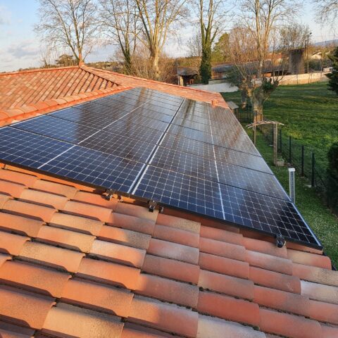 panneaux solaires photovoltaïques