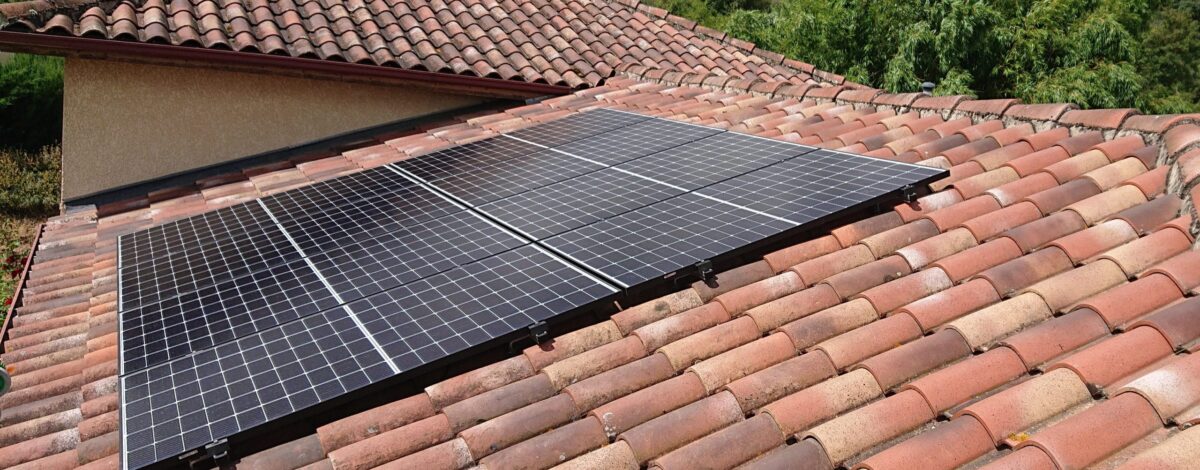 toiture avec installation photovoltaïque