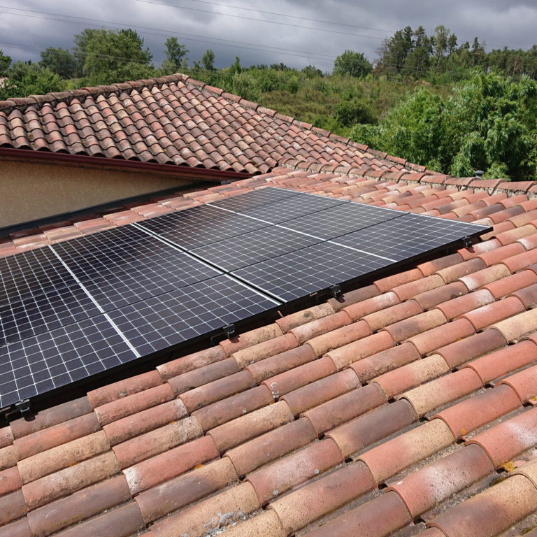toiture avec installation photovoltaïque