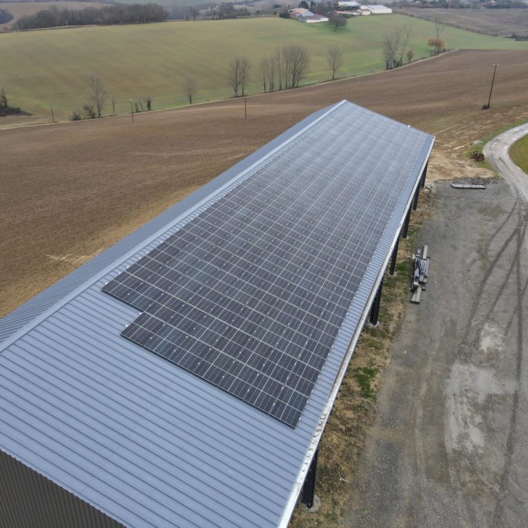 installation photovoltaïque sur bâtiment agricole