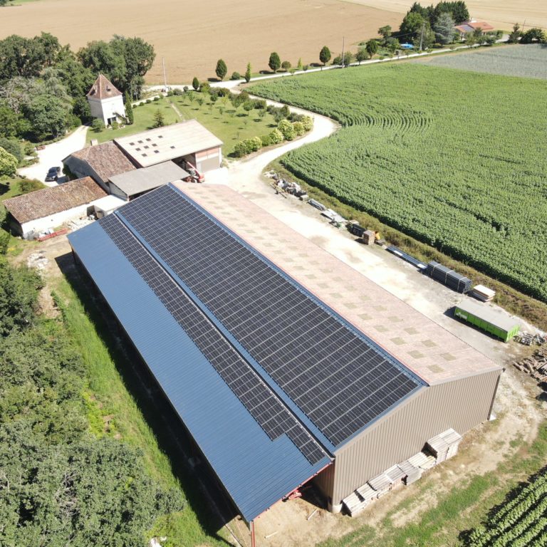 installation photovoltaïque sur bâtiment agricole