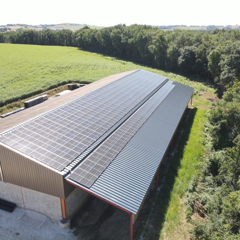 installation photovoltaïque sur bâtiment agricole