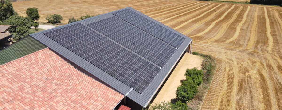 installation photovoltaïque sur bâtiment agricole