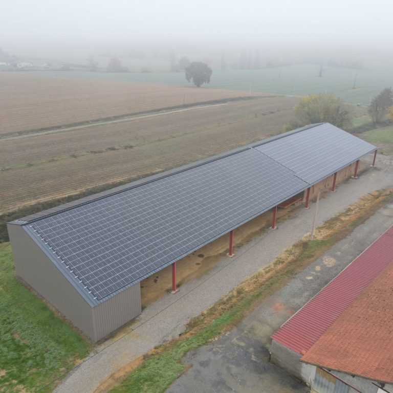 installation photovoltaïque sur bâtiment agricole